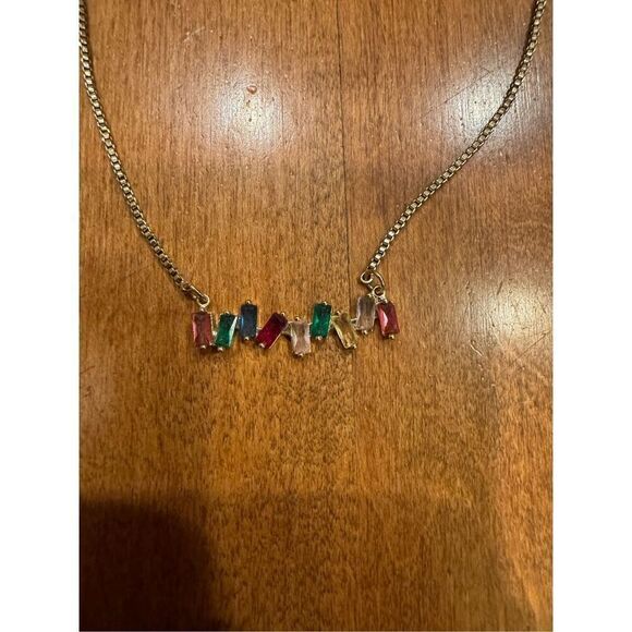 Woman’s plunder design necklace with matching bracelet - Picture 3 of 4